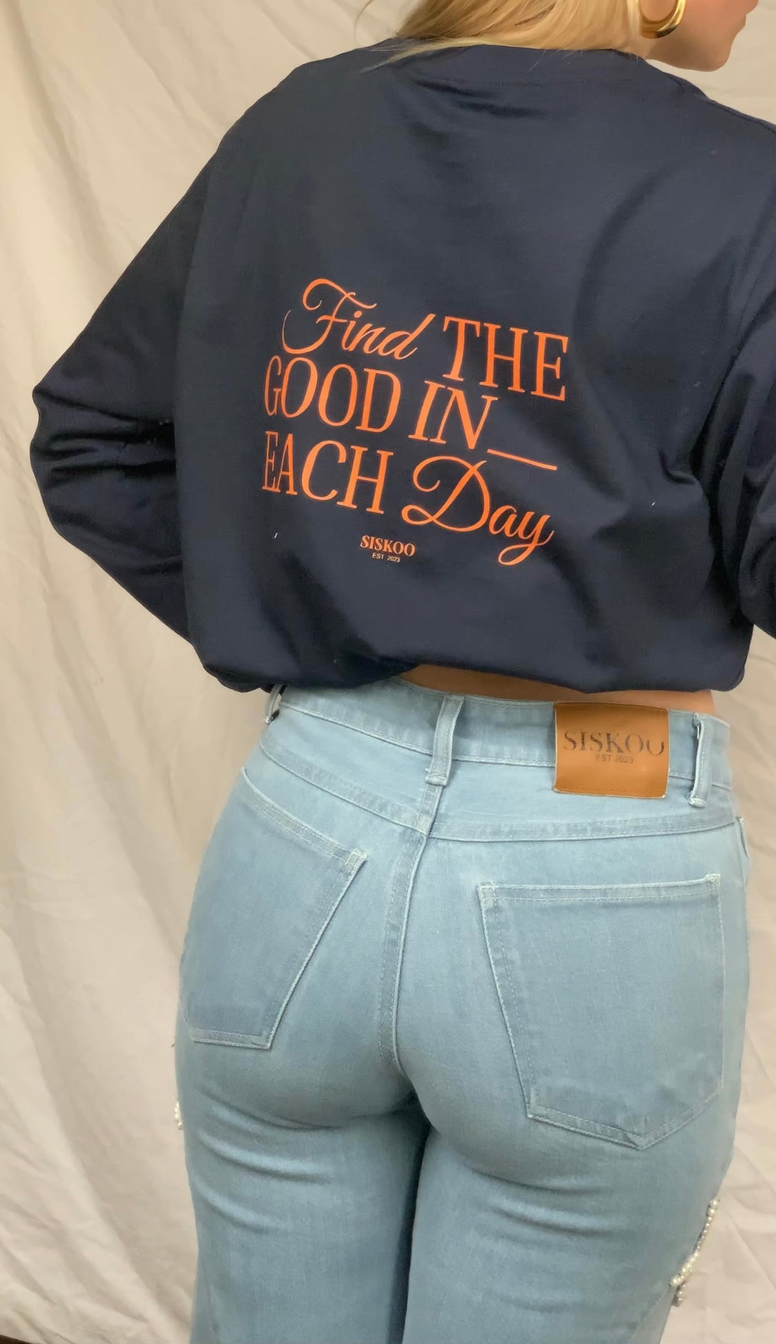 Find the good in each day longsleeve